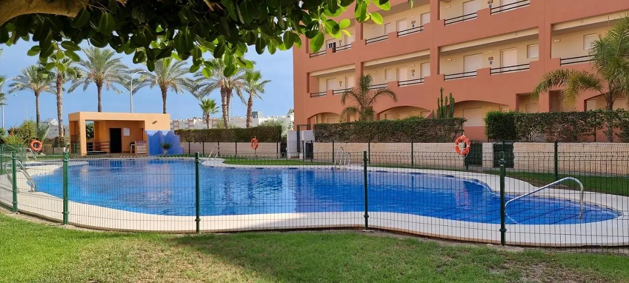 Paraiso de Vera Playa: Beachfront Apartments with Pool Views 0*,