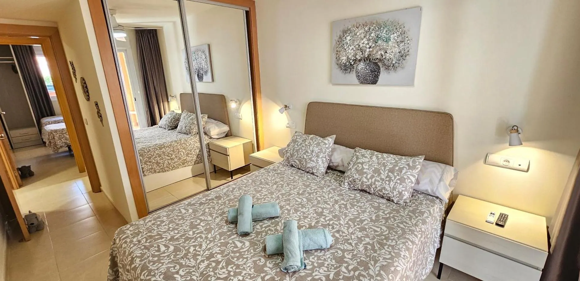 Paraiso de Vera Playa: Beachfront Apartments with Pool Views Spain